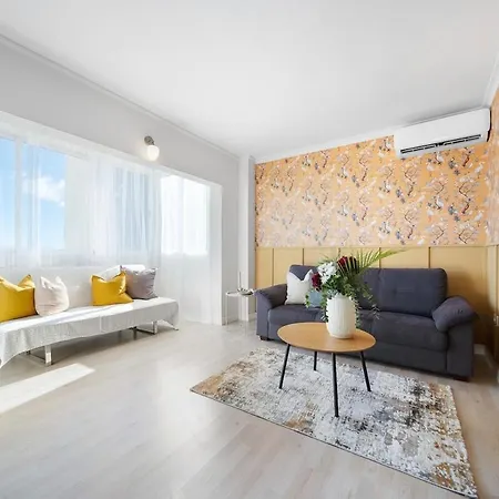 Cozy And Stylish Sea View Apartment, 150m