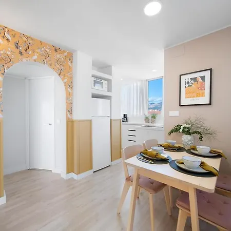 Cozy And Stylish Sea View Apartment, 150m *
