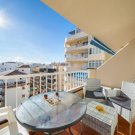 Cozy And Stylish Sea View Apartment, 150m